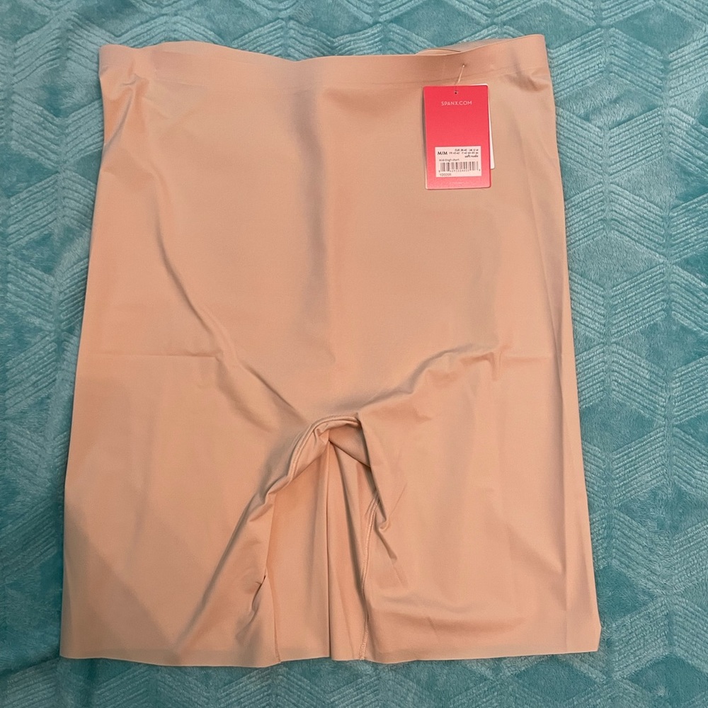 🤍🤍BRAND NWT SPANX🤍🤍